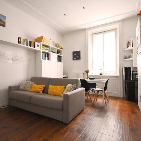 Corte Del 6 - Cozy Modern Flat Lägenhet Milano Exteriör bild