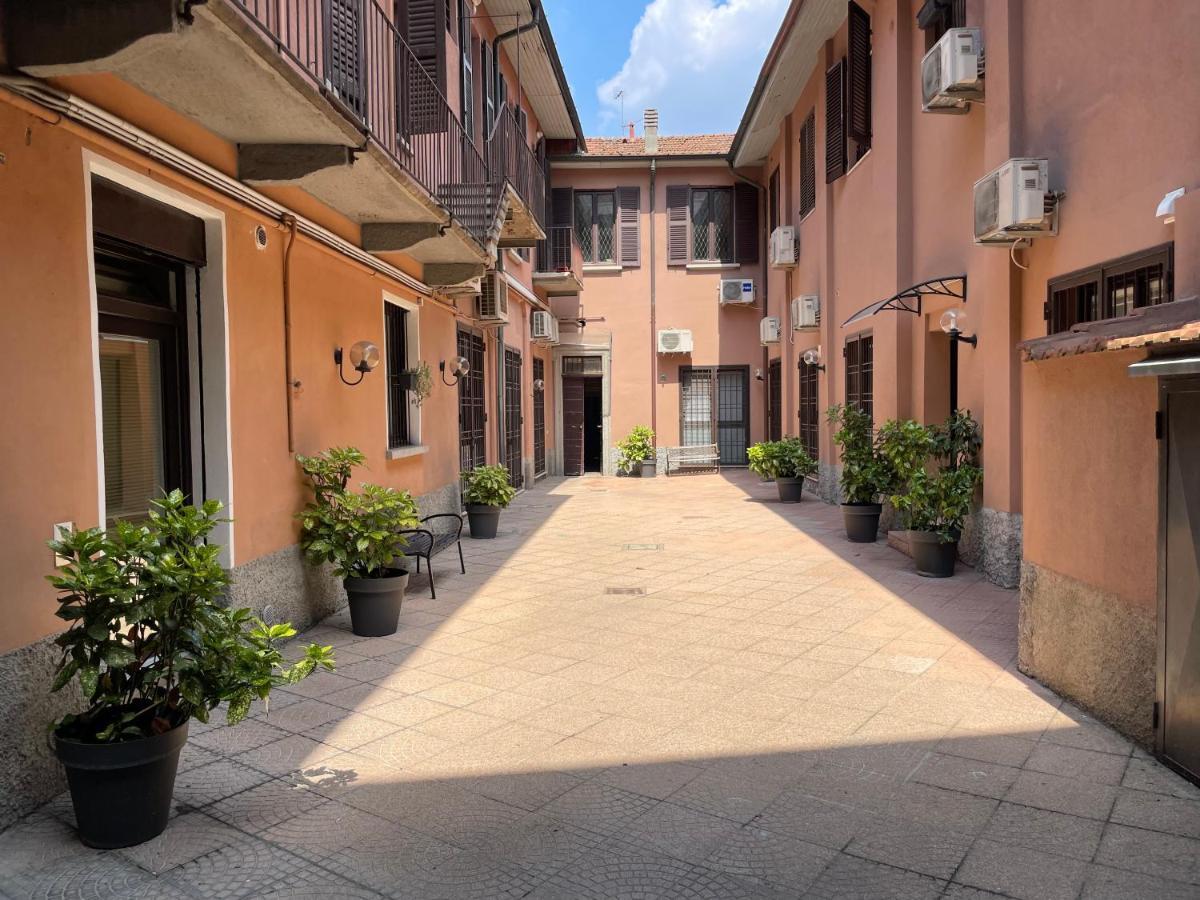 Corte Del 6 - Cozy Modern Flat Lägenhet Milano Exteriör bild